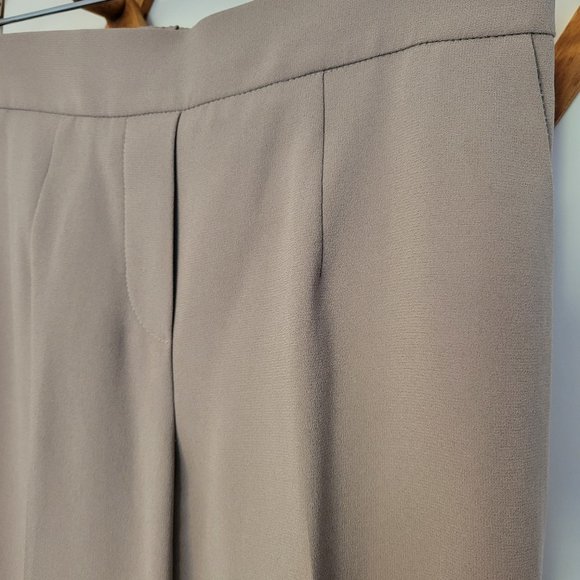Aritzia Babaton Conan Pant in Greige colour - Picture 3 of 5